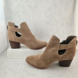 Franco Fortini Niki Womens Tan Suede Leather Ankle Boots Size 7.5 Quiet Luxury